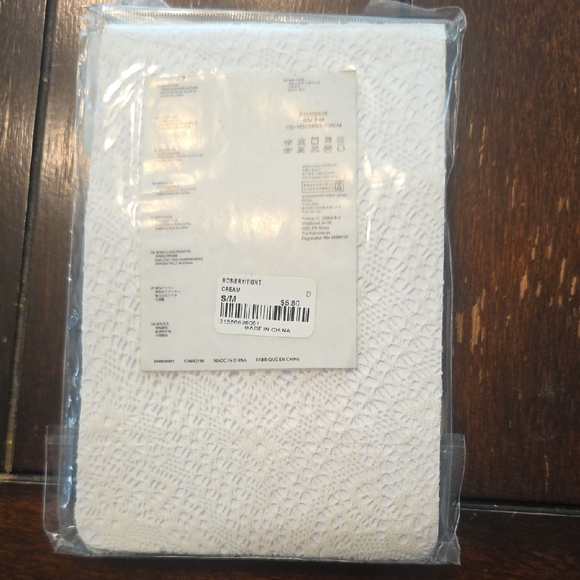 Forever 21 Cream Textured Tights - Picture 2 of 9